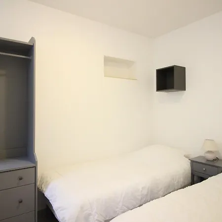 F3 Avec Wifi, A 50m Des Thermes, 6 Couchages